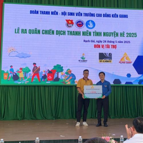 Cao Đẳng Kiên Giang: Tuổi Trẻ Tình Nguyện – Lan Tỏa Yêu Thương